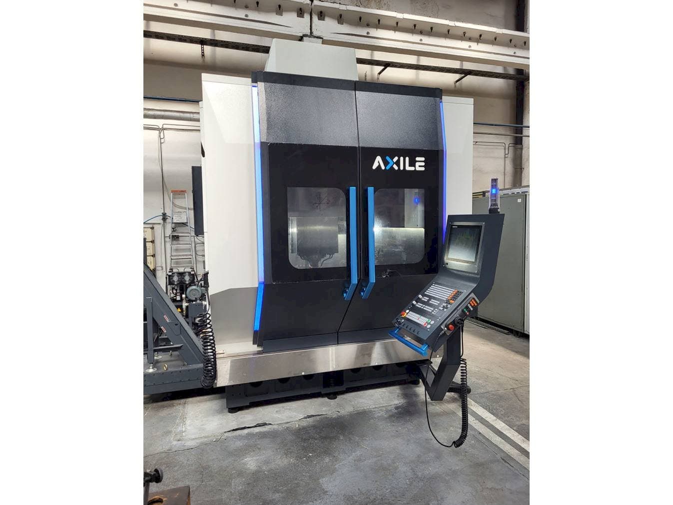 Vista frontal de la máquina AXILE G8