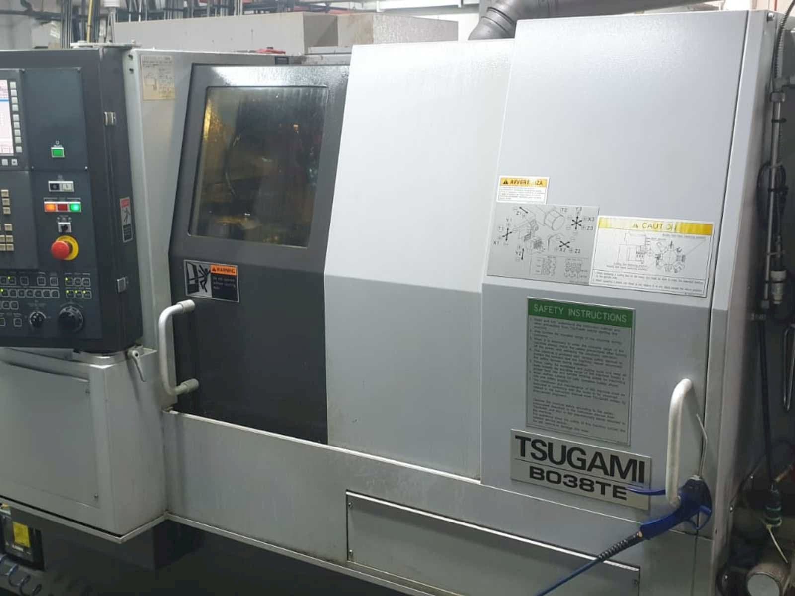 Vista frontal de la máquina TSUGAMI BO38TE