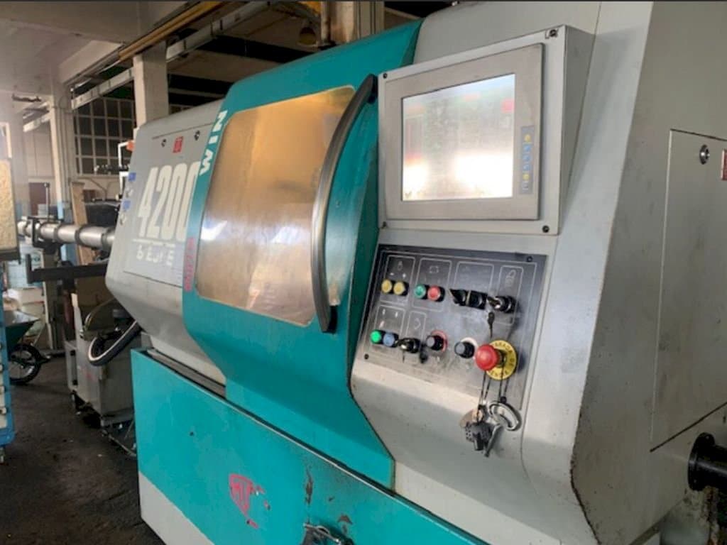 Vista frontal de la máquina Mupem Win 4200