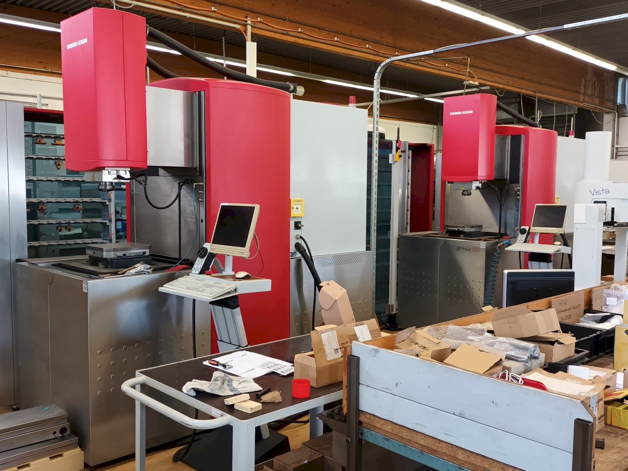 Vista frontal de la máquina Zimmer+Kreim Genius 700