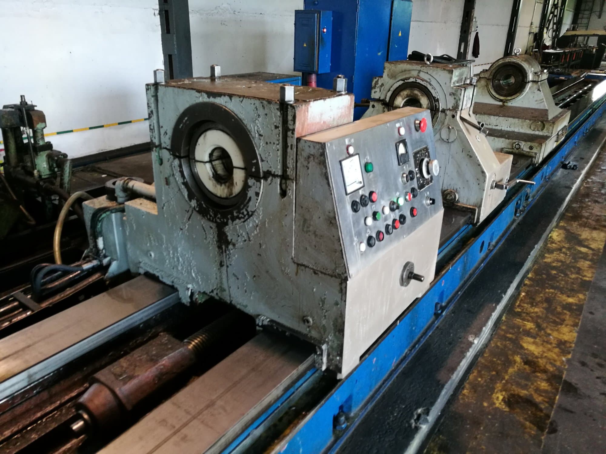 Vista frontal de la máquina Ryazan PT 403