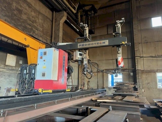 Vista frontal de la máquina Promotec WA 500/1000 GMAW