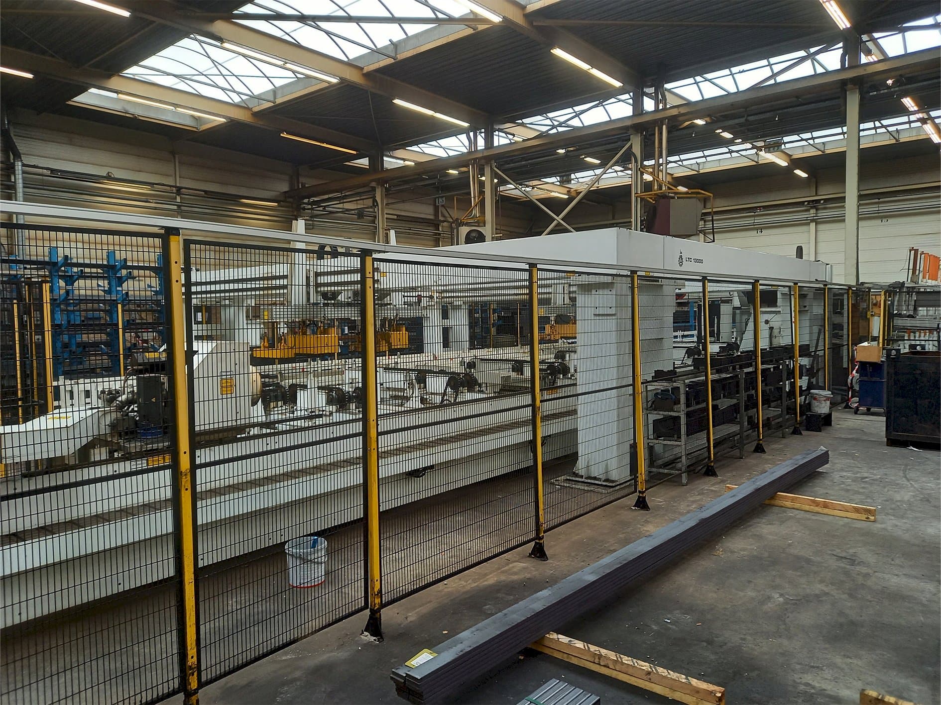 Vista frontal de la máquina Balliu LTC 13000