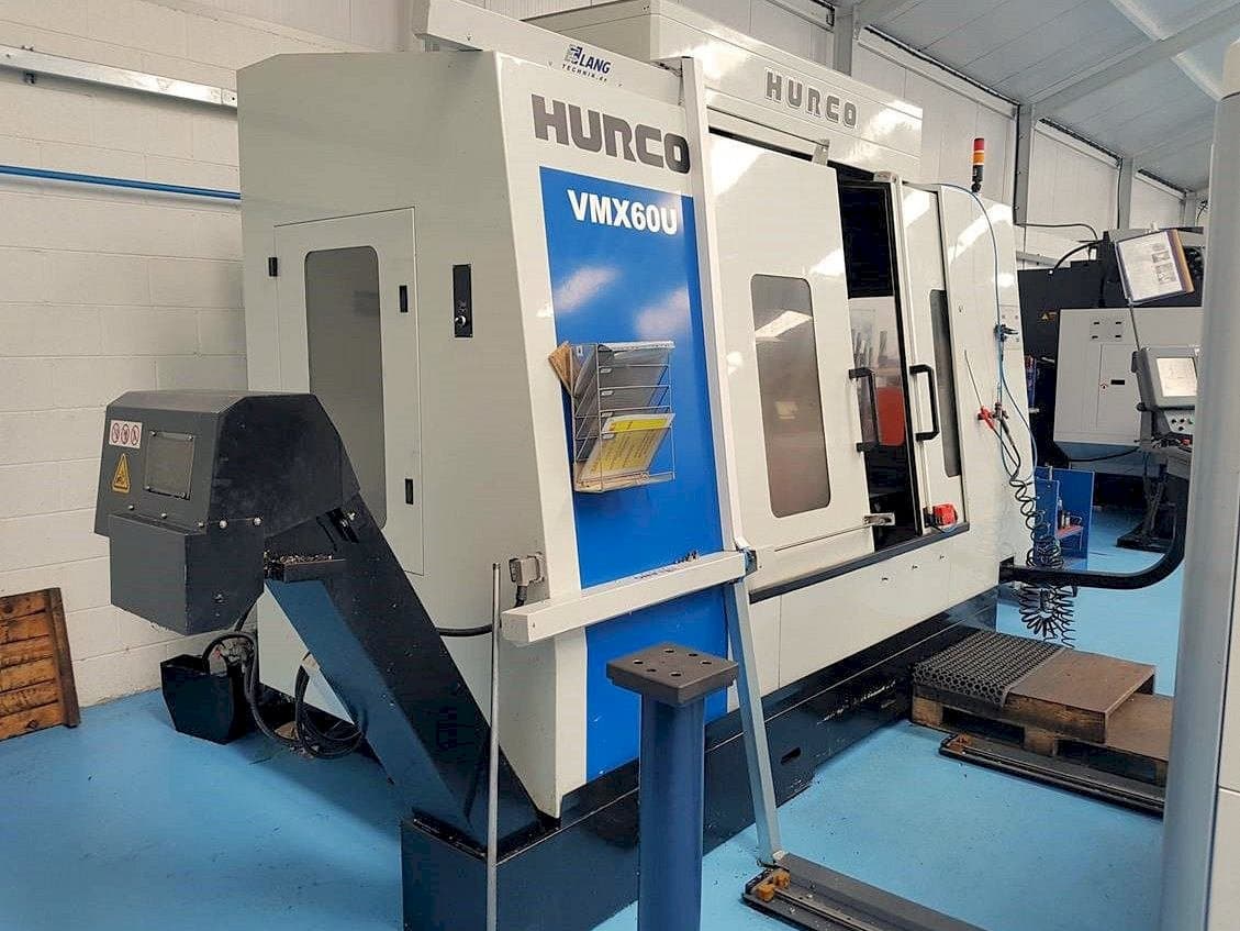 Vista frontal de la máquina Hurco VMX 60U