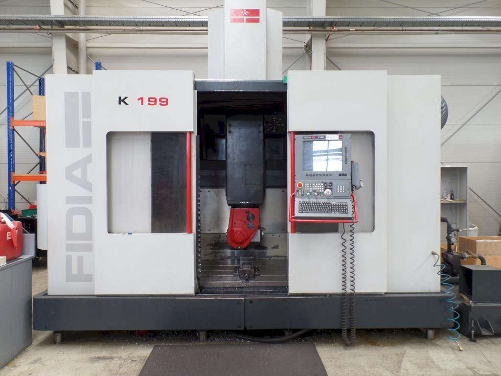 Vista frontal de la máquina Fidia K199