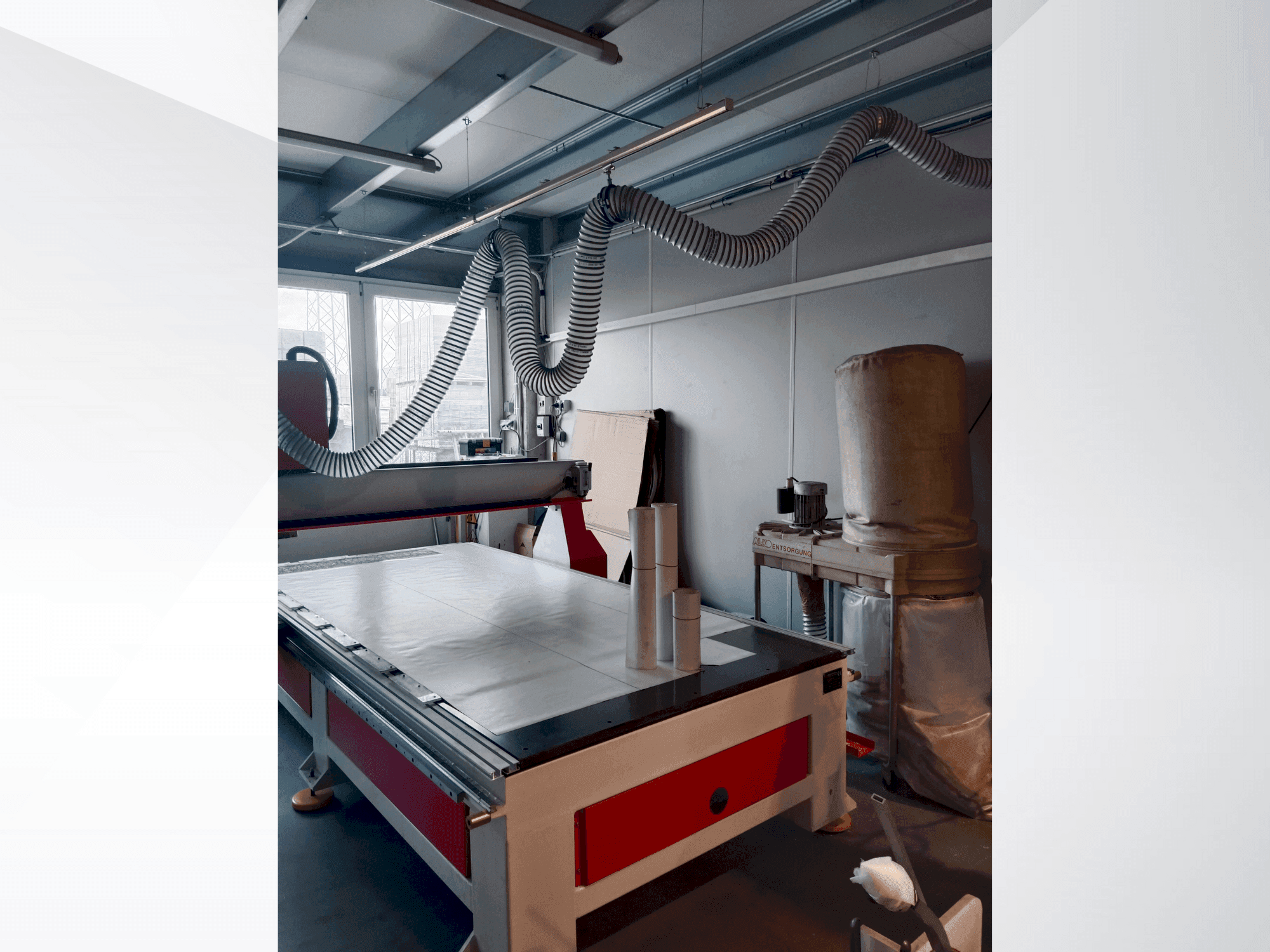 Vista frontal de la máquina H. Winter Routermax Basic 1325 Eco