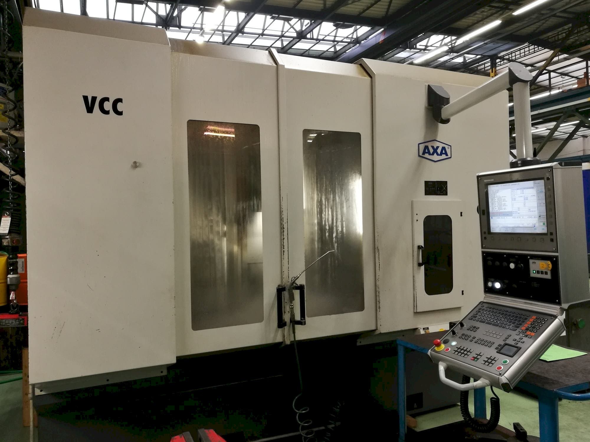 Vista frontal de la máquina AXA VCC 1200
