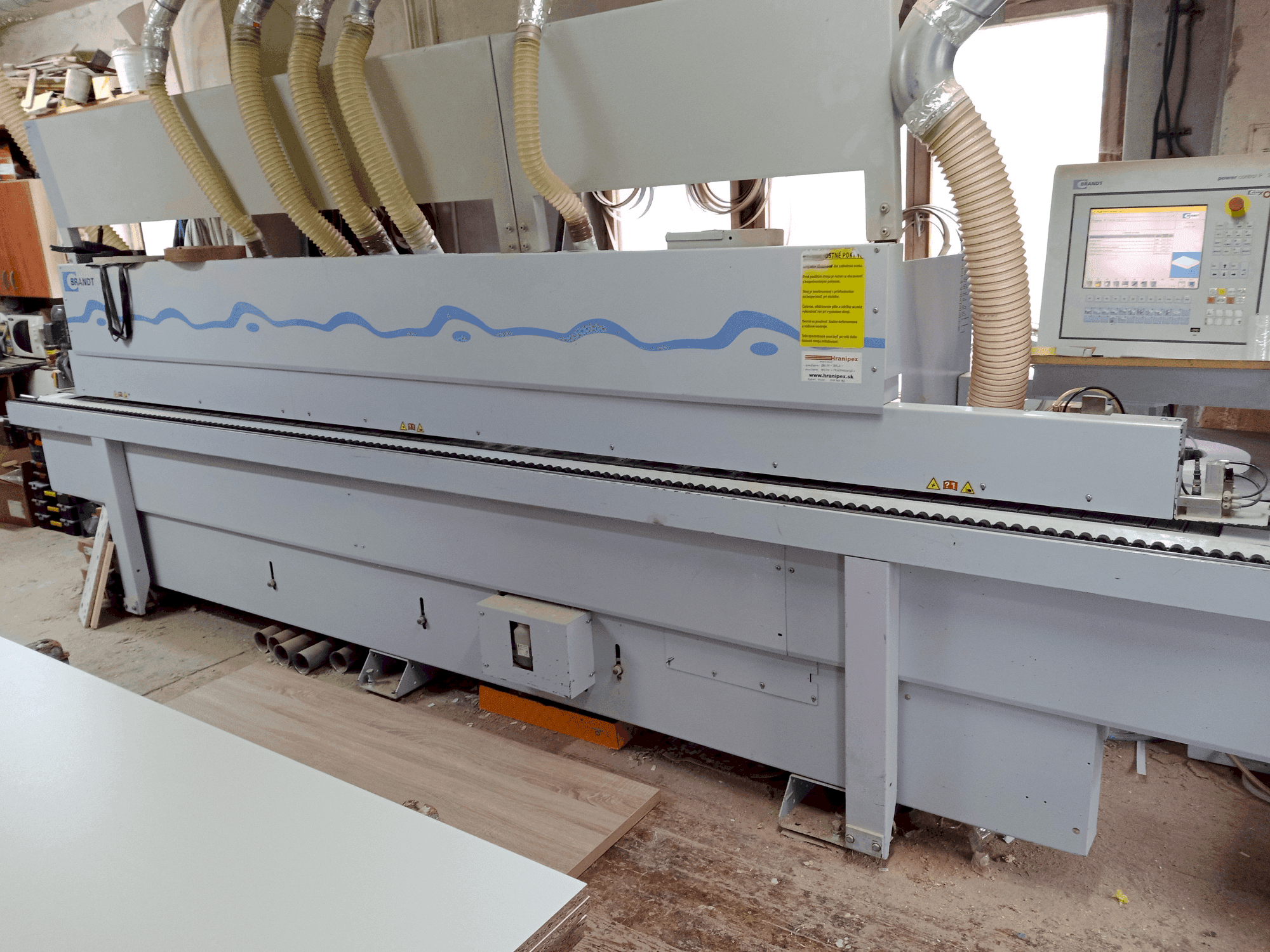 Vista frontal de la máquina BRANDT Highflex 1440