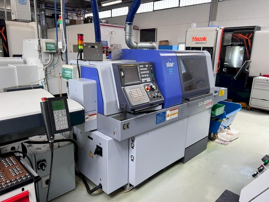 Vista frontal de la máquina Star SR-20RIII