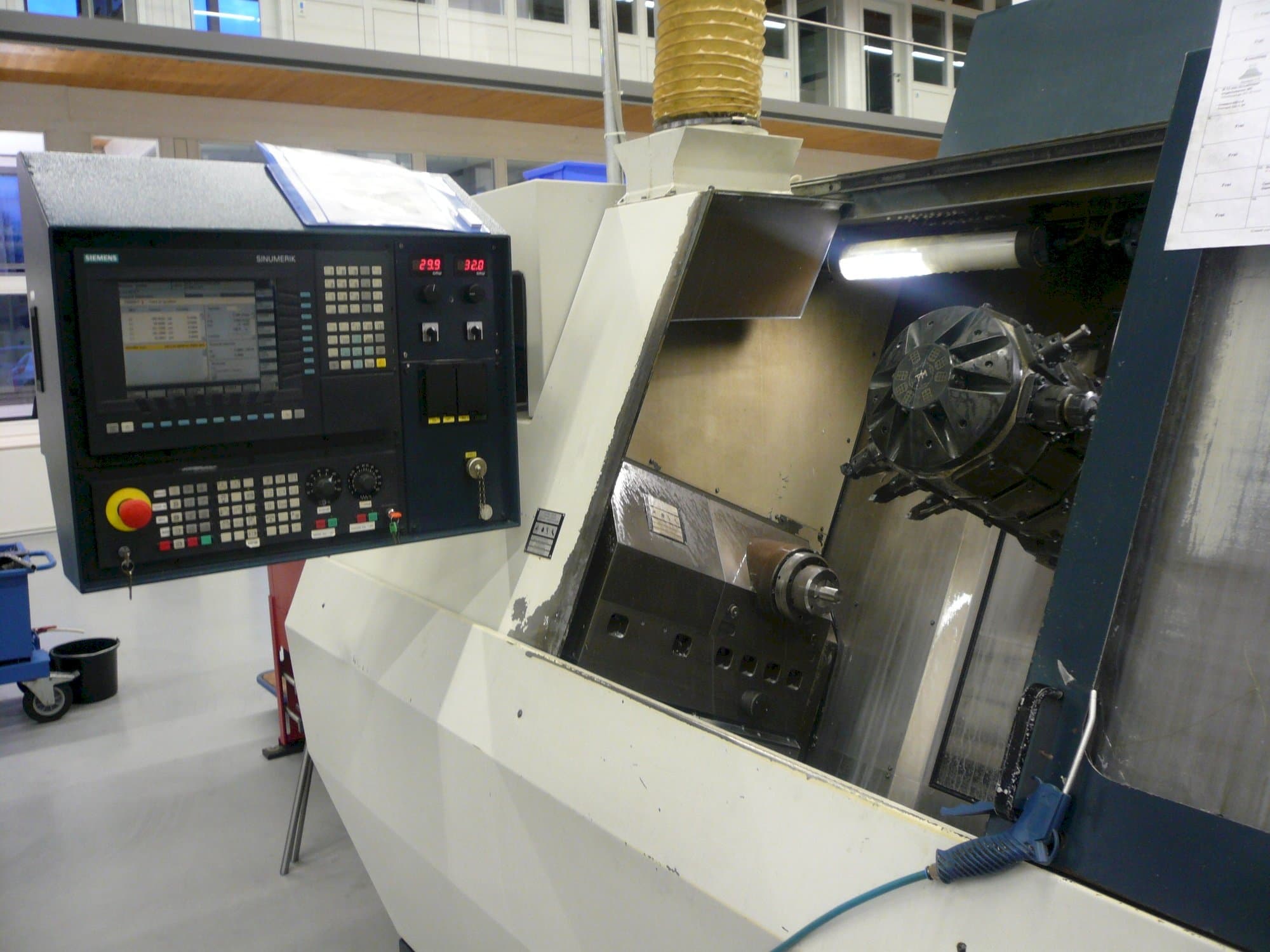 Vista frontal de la máquina SPINNER TM