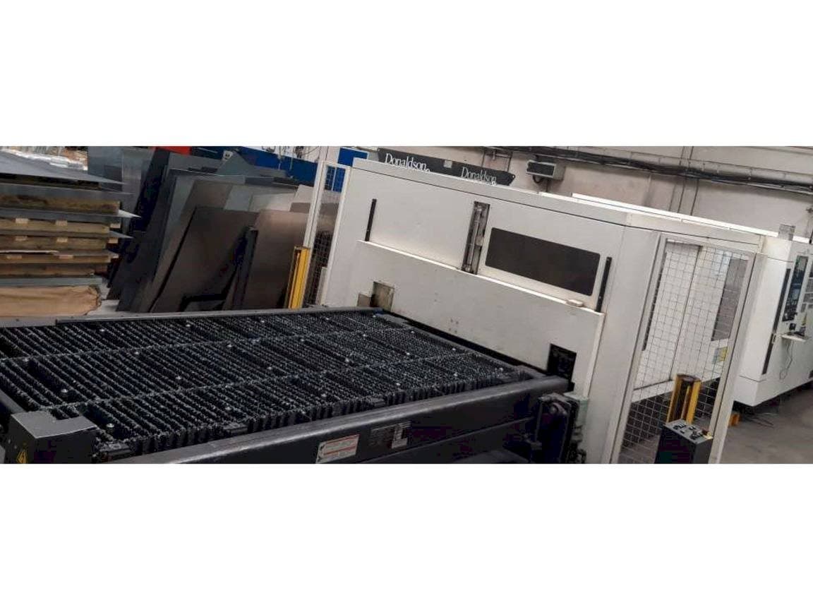 Vista frontal de la máquina Mazak Super Turbo-X510 Mk III G