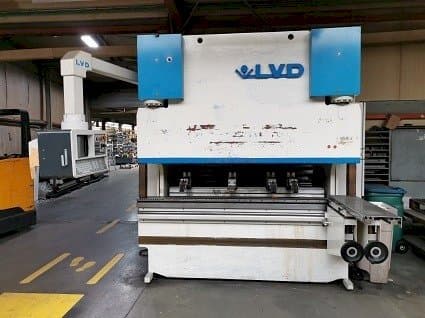 Vista frontal de la máquina LVD PPEB 100/25 MNC