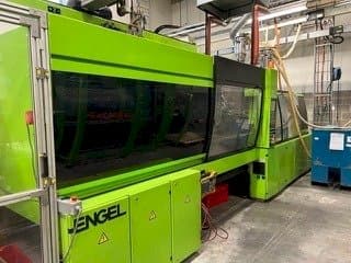 Vista frontal de la máquina Engel ES 750 H330W / 250 HL-2F
