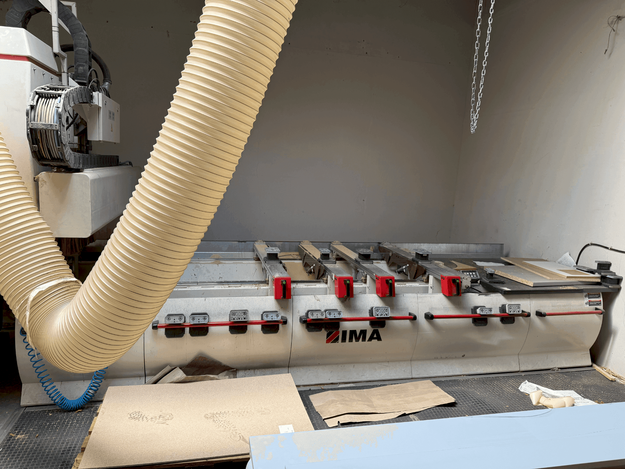 Vista frontal de la máquina IMA BIMA 210 120/300