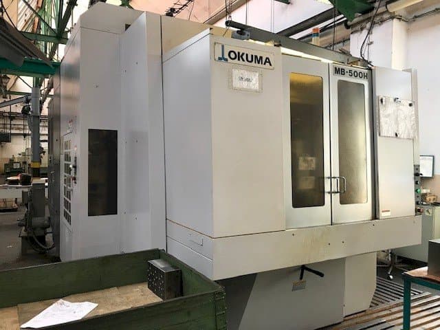 Vista frontal de la máquina Okuma MB-500H