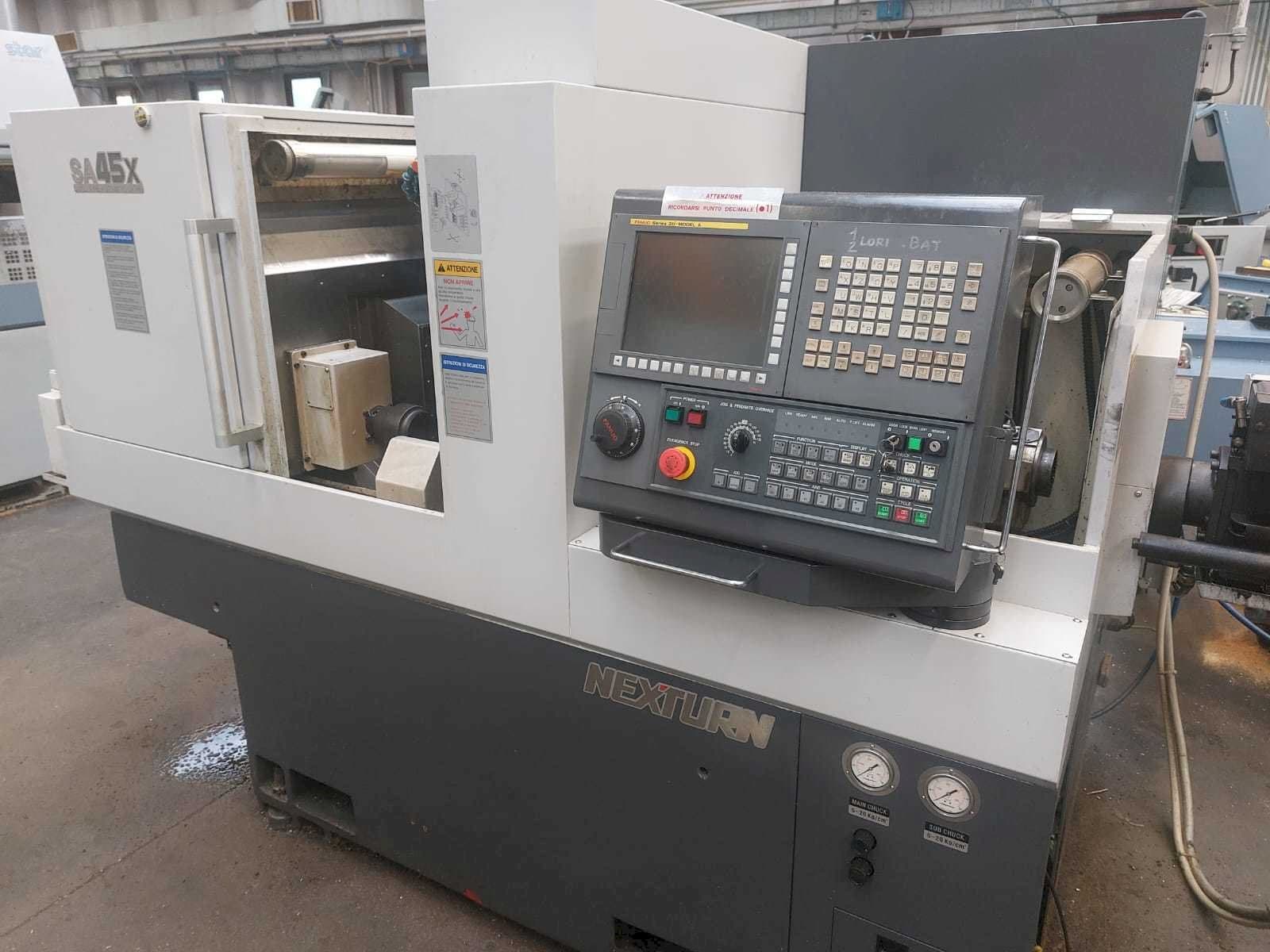 Vista frontal de la máquina Nexturn SA 45X