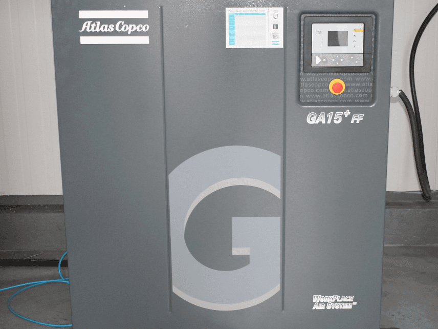 Vista frontal de la máquina Atlas Copco Ga15 + FF