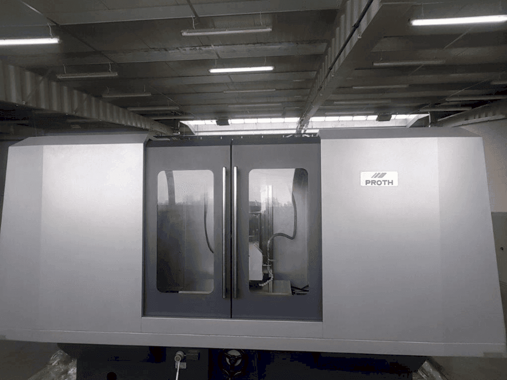Vista frontal de la máquina Proth PSGC-50100AHR