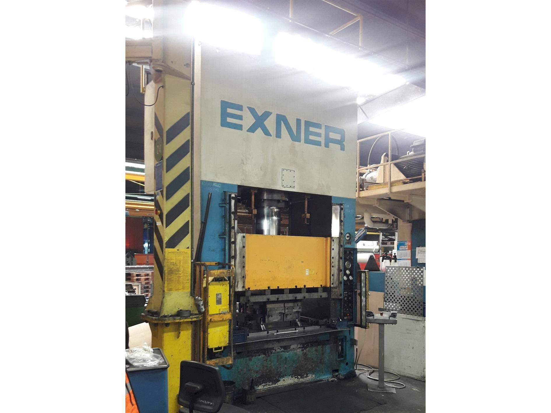 Vista frontal de la máquina EXNER EX SB ZR 300/100