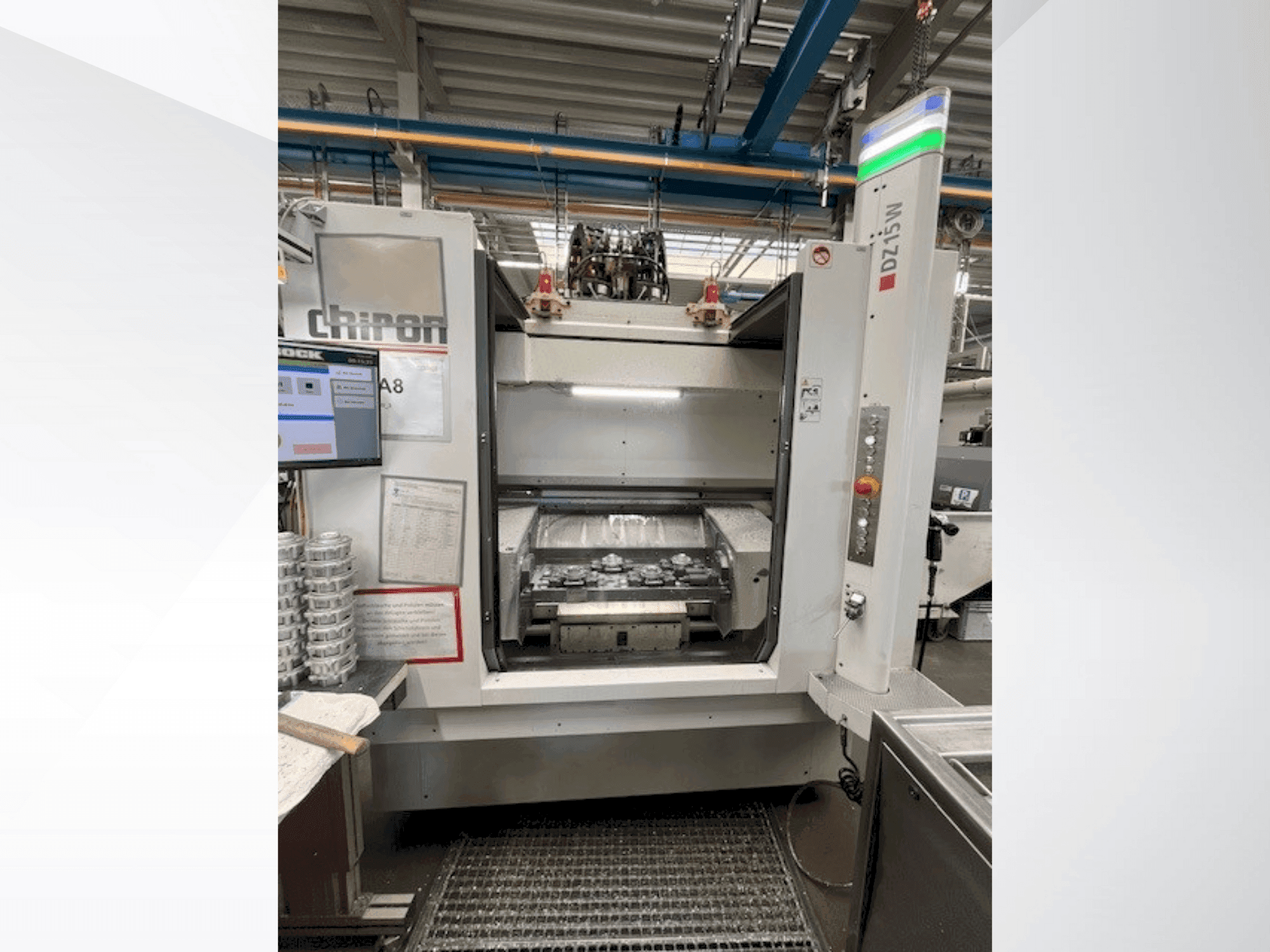 Vista frontal de la máquina CHIRON DZ 15 W