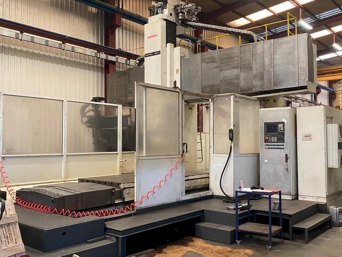 Vista frontal de la máquina INGERSOL BOHLE Master Center T1