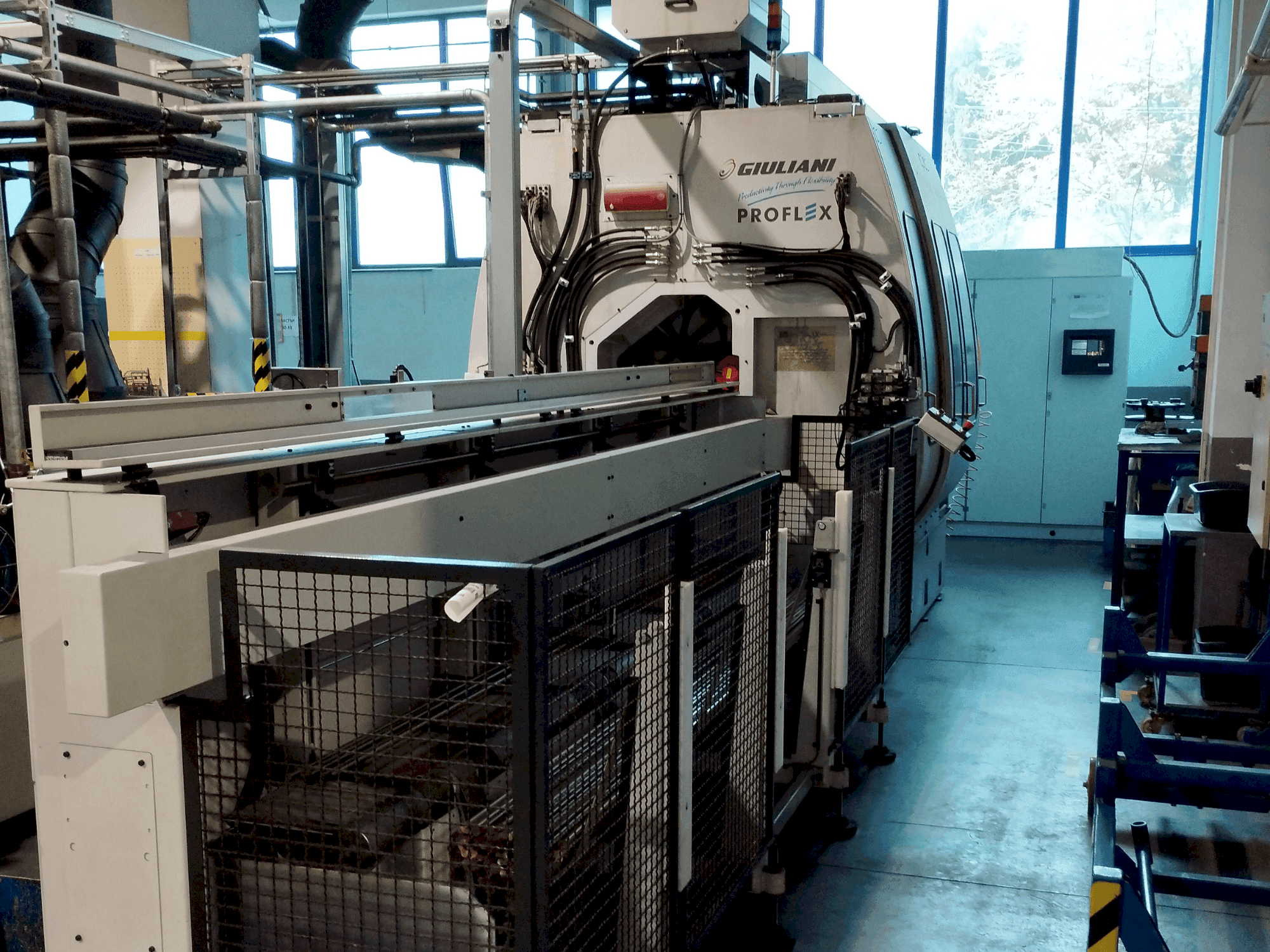 Vista frontal de la máquina GINDUMAC Proflex 5/7