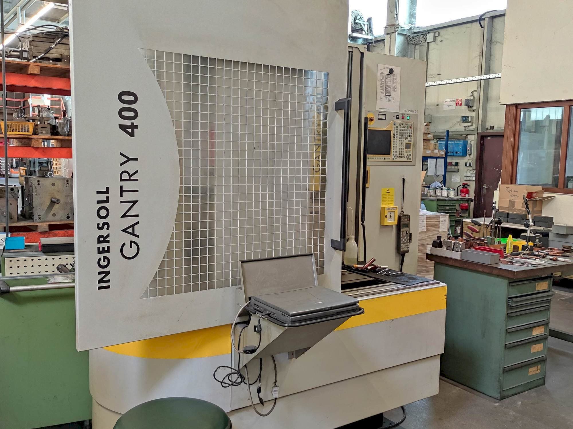 Vista frontal de la máquina INGERSOLL GANTRY 400