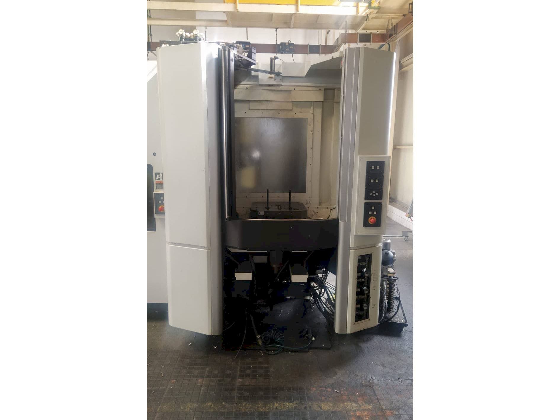 Vista frontal de la máquina MORI SEIKI NHX 5000