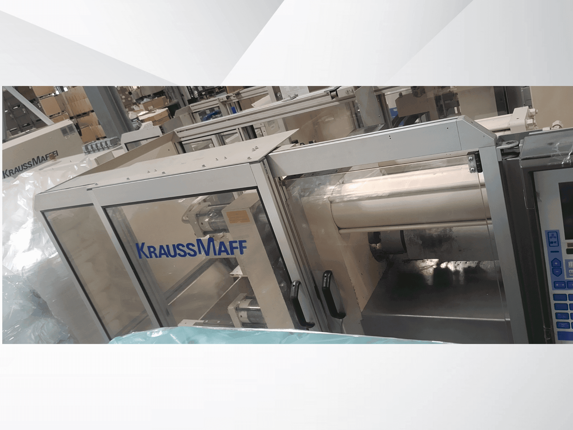 Vista frontal de la máquina Krauss Maffei 340 c2/80