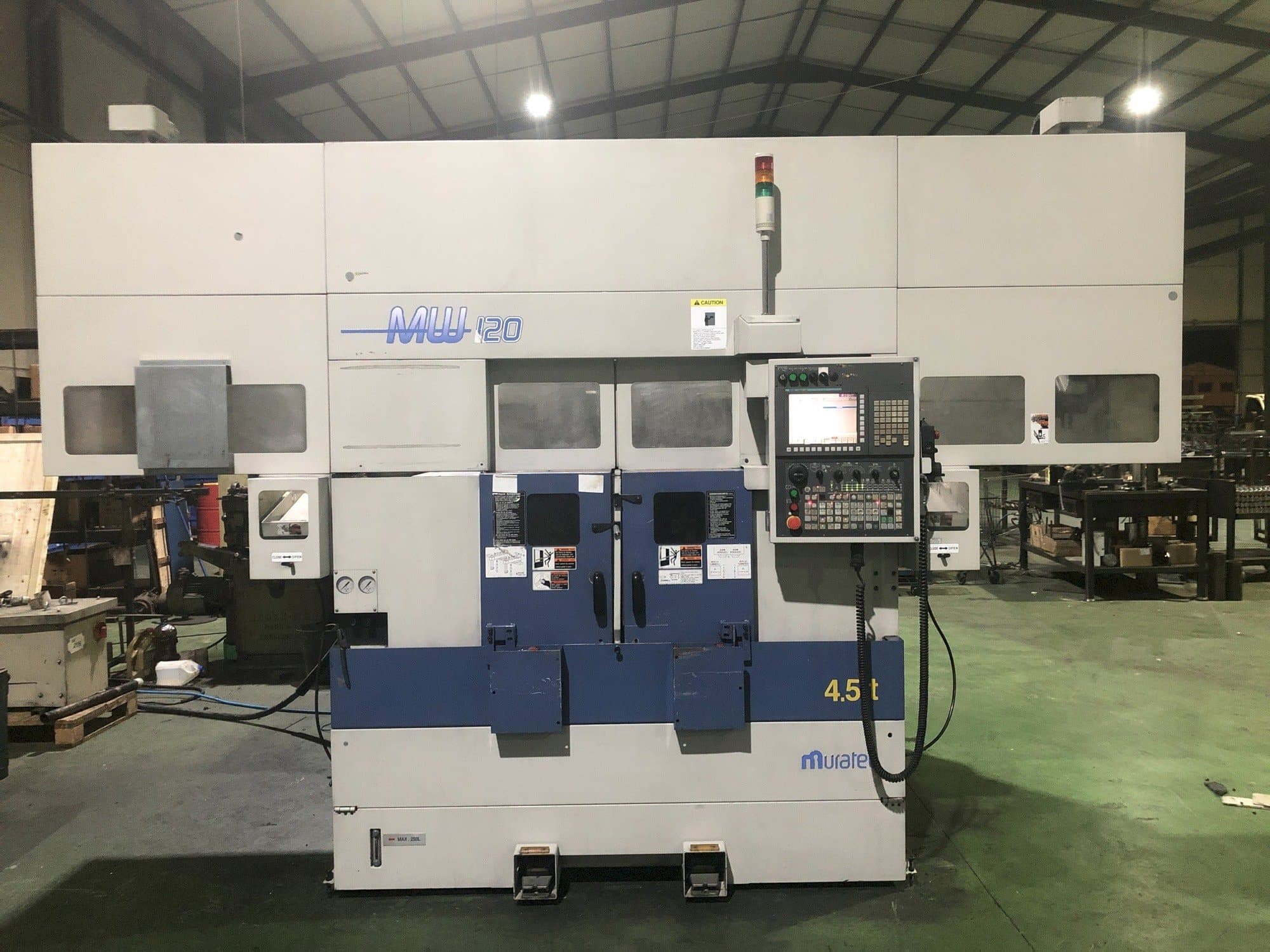 Vista frontal de la máquina Muratec MW 120 GT