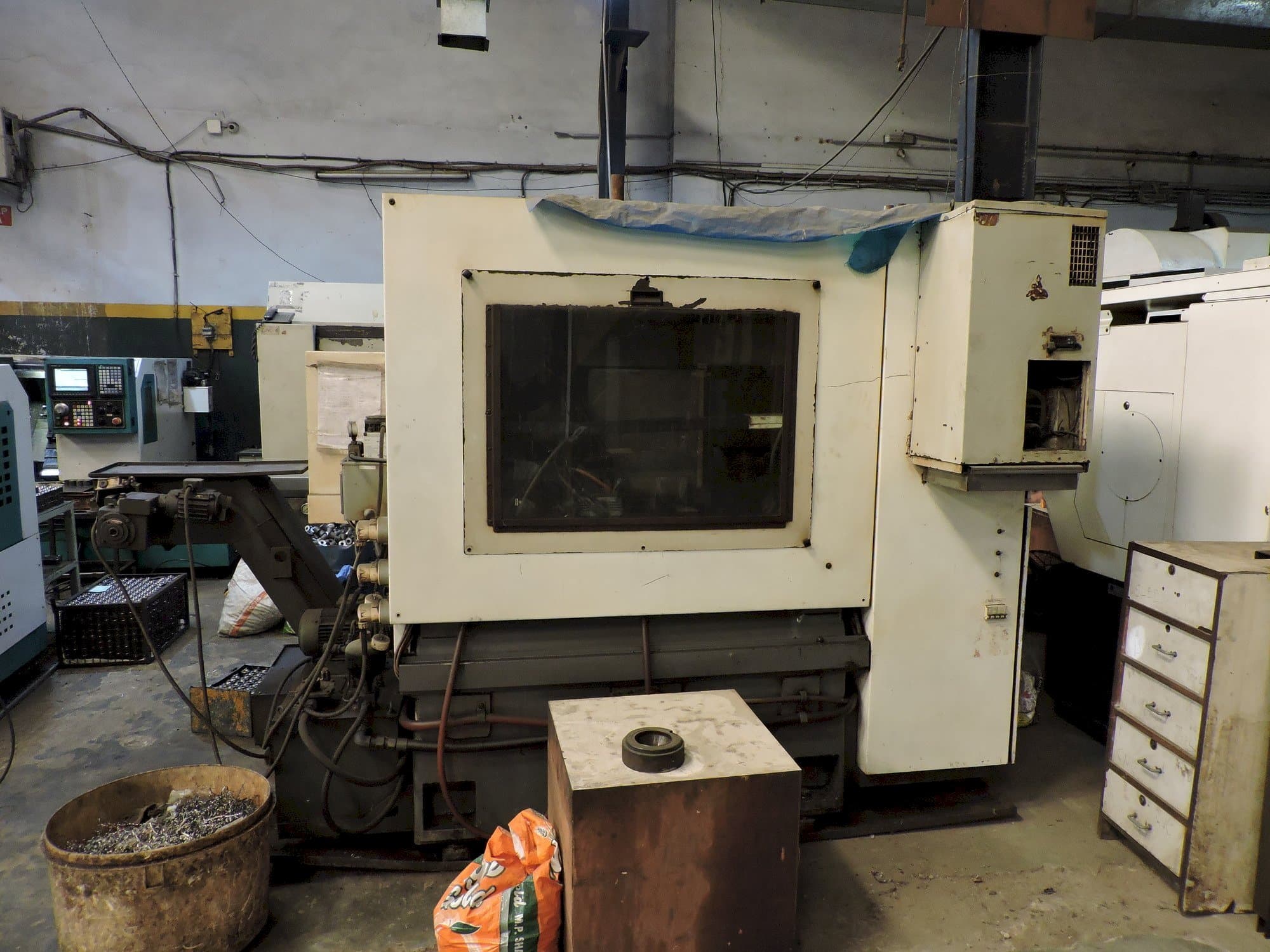 Vista frontal de la máquina JYOTI DX 150