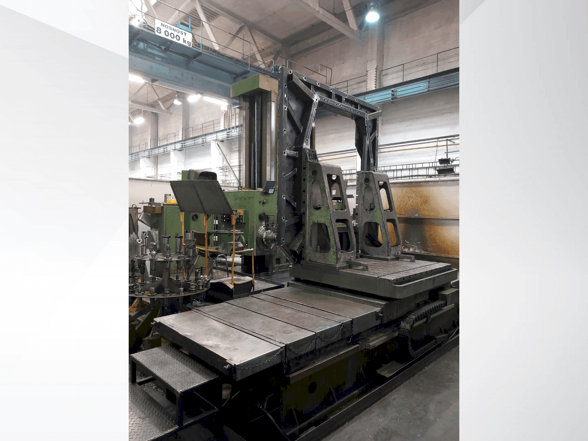 Vista frontal de la máquina TOS TOS WHN 13.4A