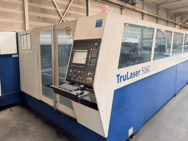 Vista frontal de la máquina TRUMPF TruLaser 5060