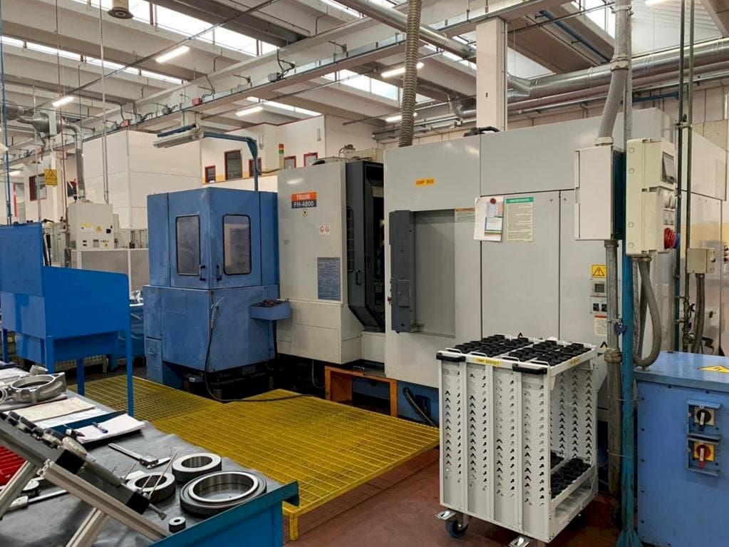 Vista frontal de la máquina Mazak FH-4800