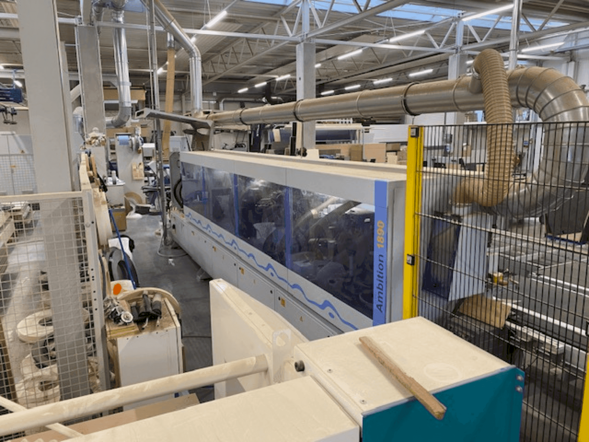 Vista frontal de la máquina BRANDT KDF 890 2CU