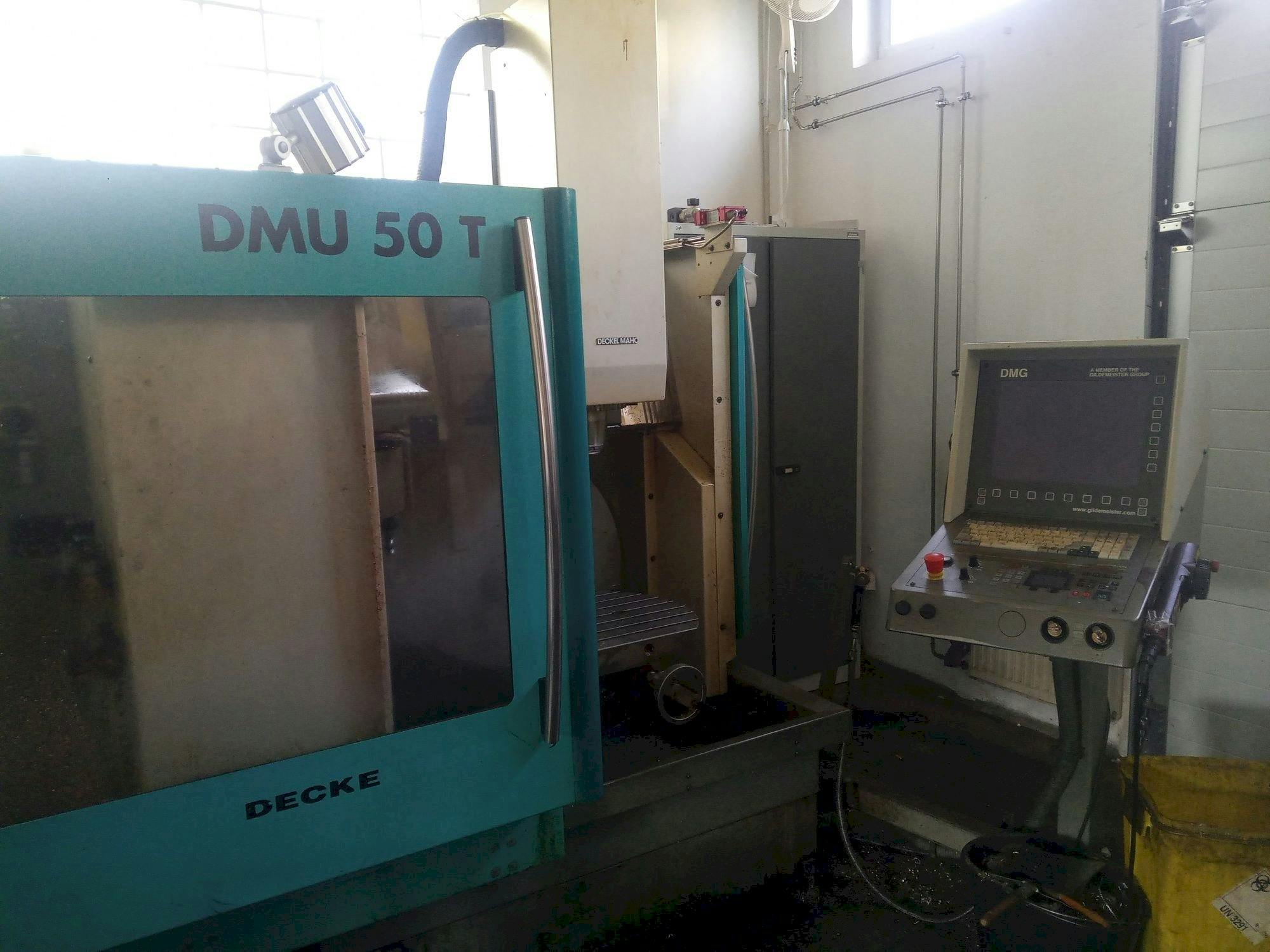 Vista frontal de la máquina DECKEL MAHO DMU 50 T