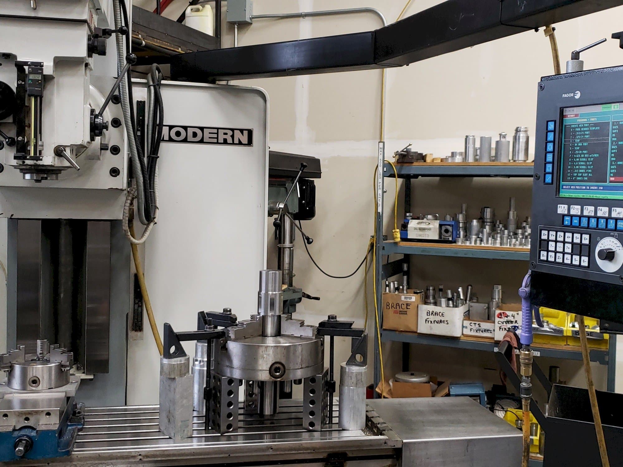 Vista frontal de la máquina Modern MB 20