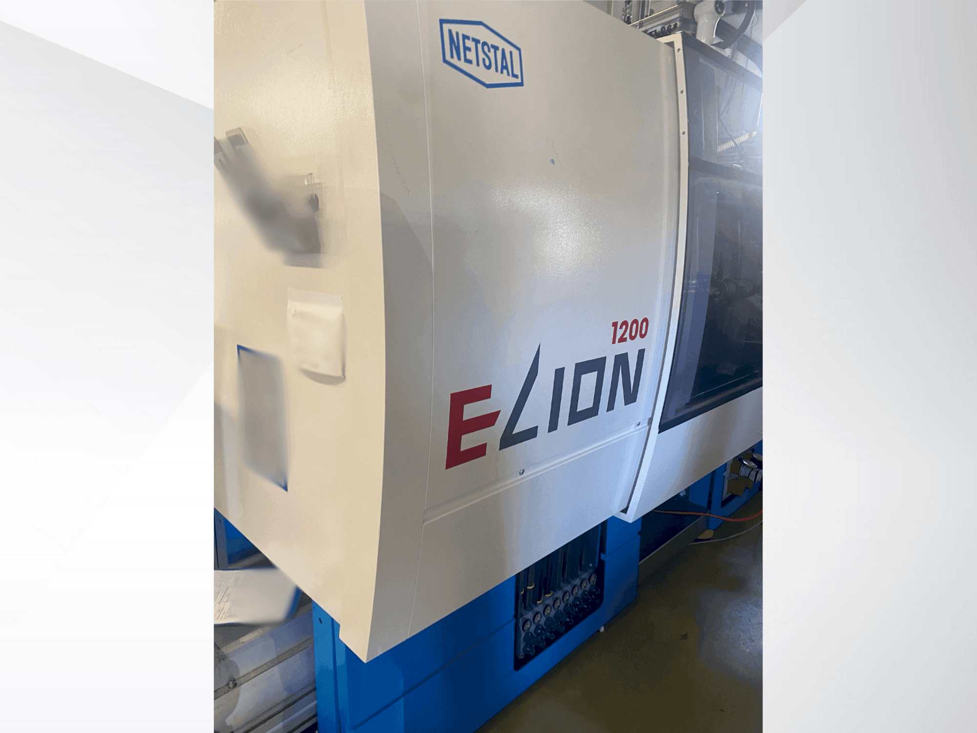 Vista frontal de la máquina Netstal ELION 1200-270