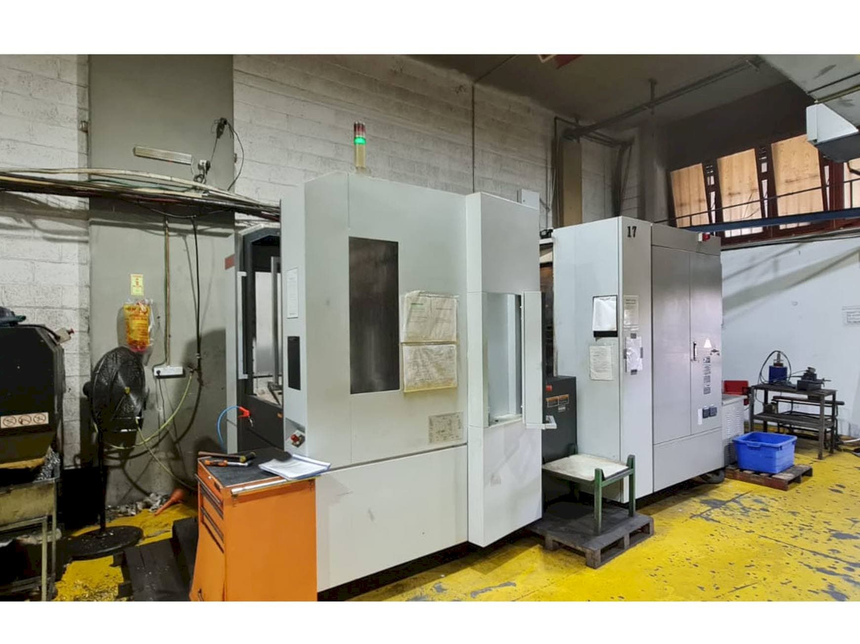 Vista frontal de la máquina MORI SEIKI NH-5000 / 40DCG