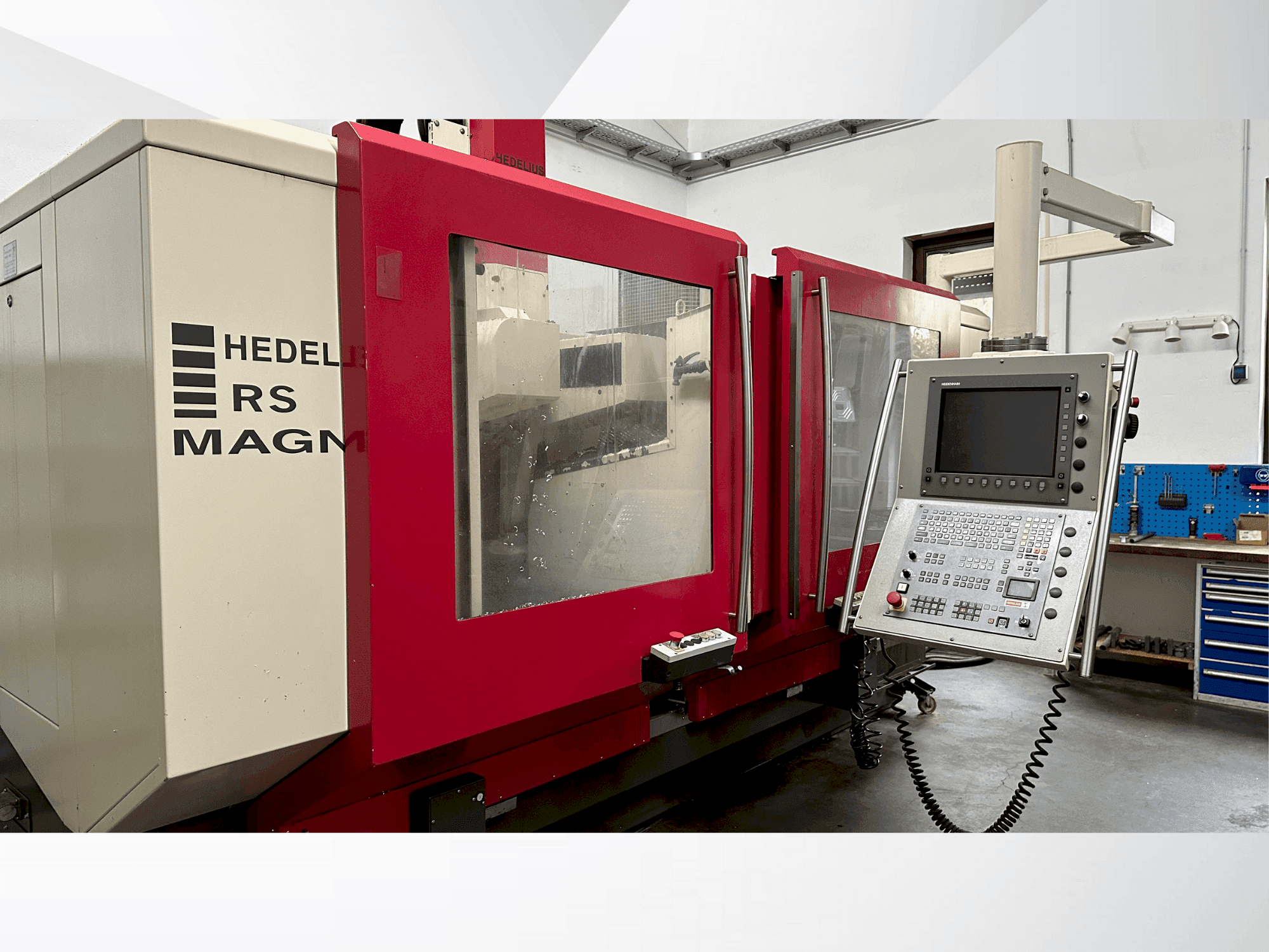 Vista frontal de la máquina HEDELIUS RS60KM-2000