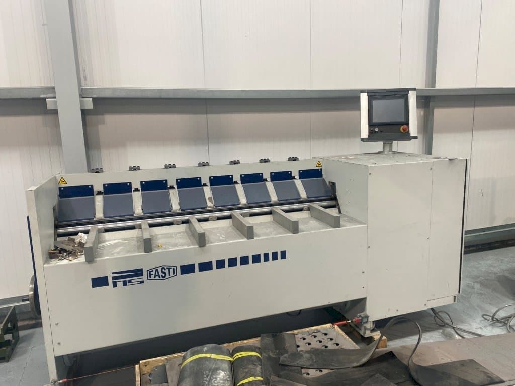 Vista frontal de la máquina Schröder Fasti Model 145