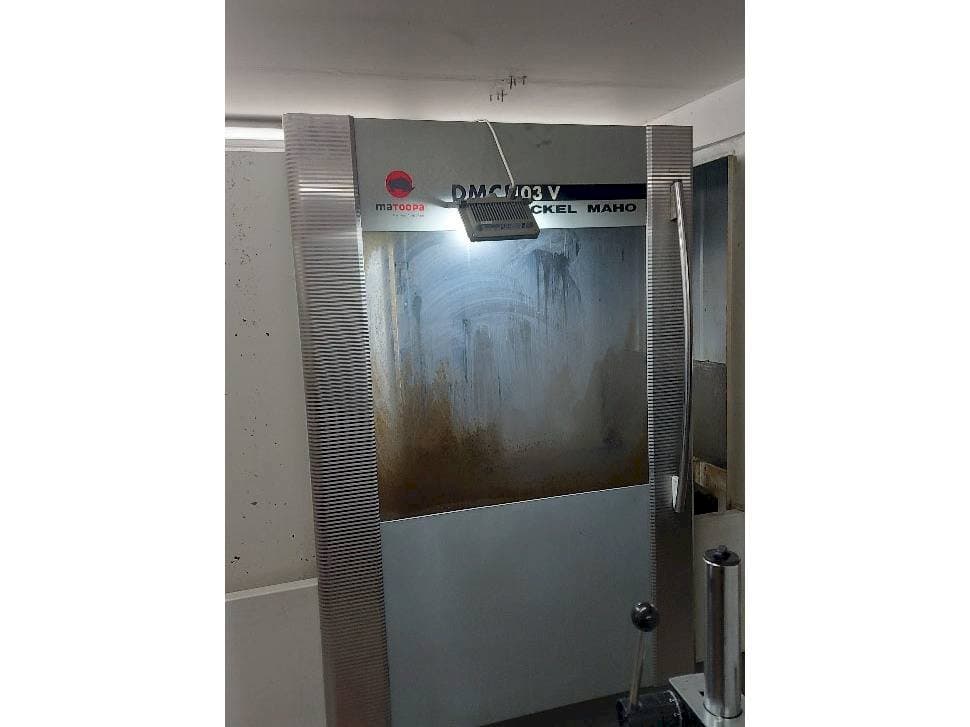 Vista frontal de la máquina DMG DMC 103 V