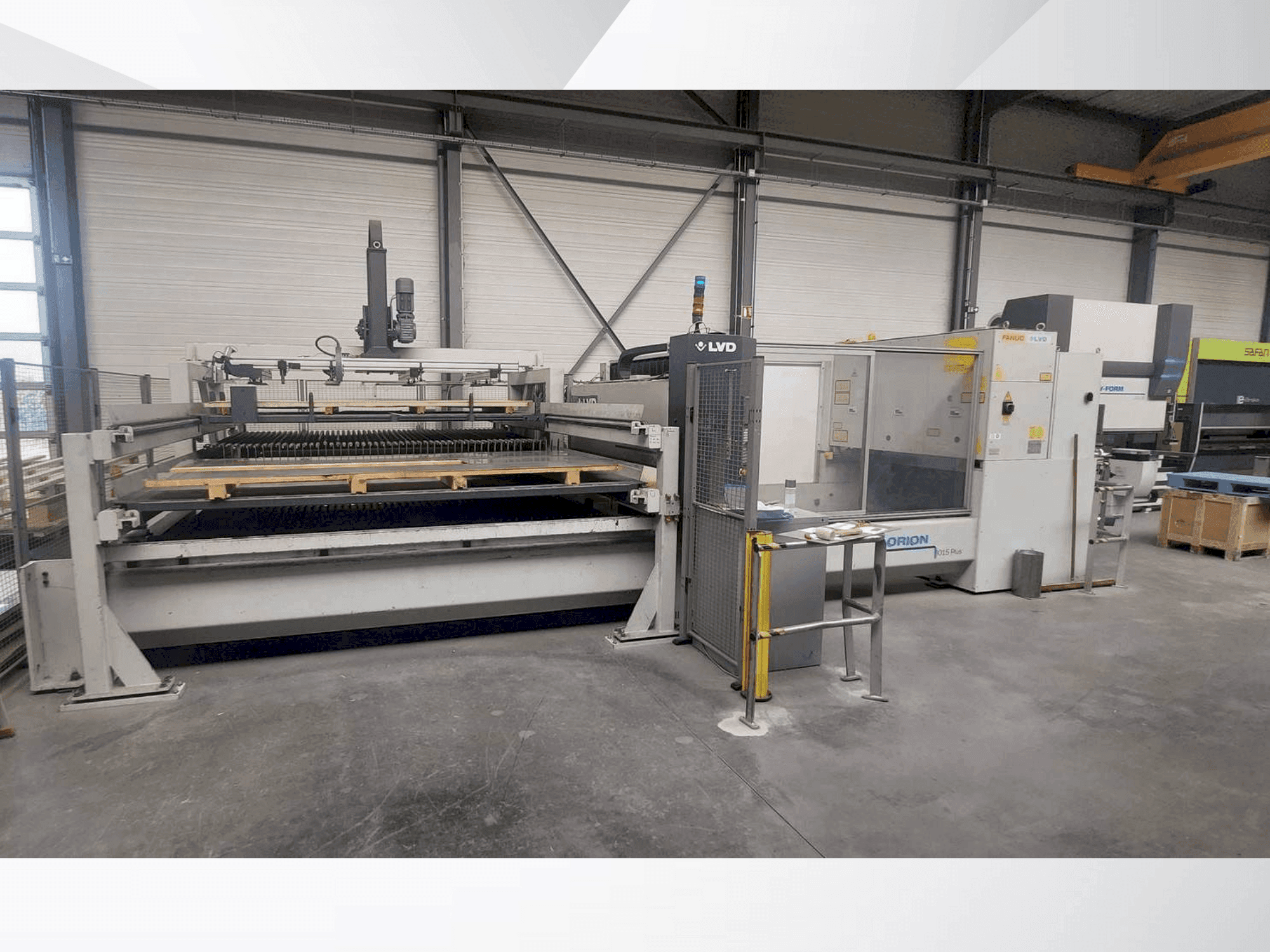 Vista frontal de la máquina LVD Orion 4KW