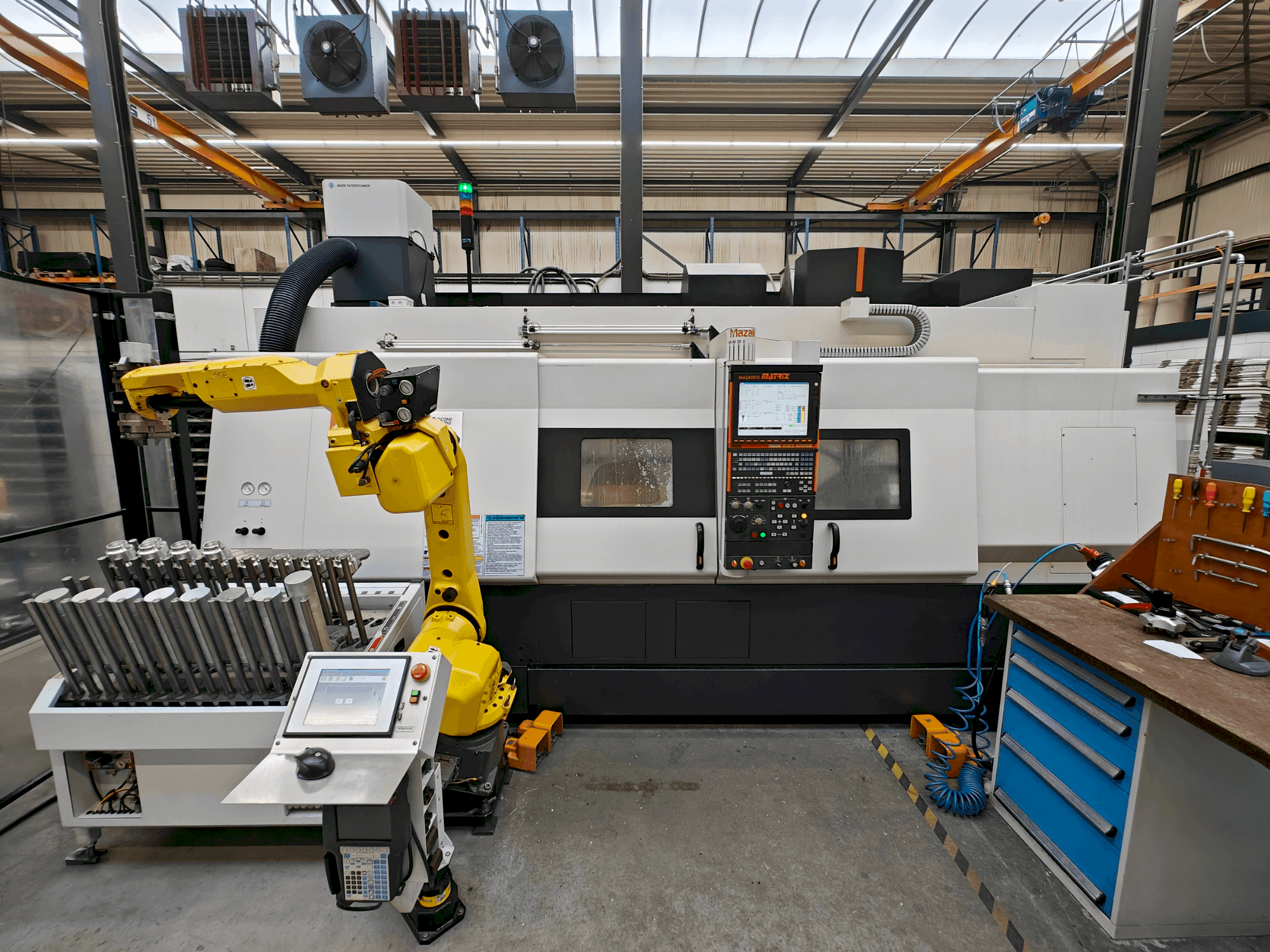 Vista frontal de la máquina Mazak Integrex 400-IV-S x 1500