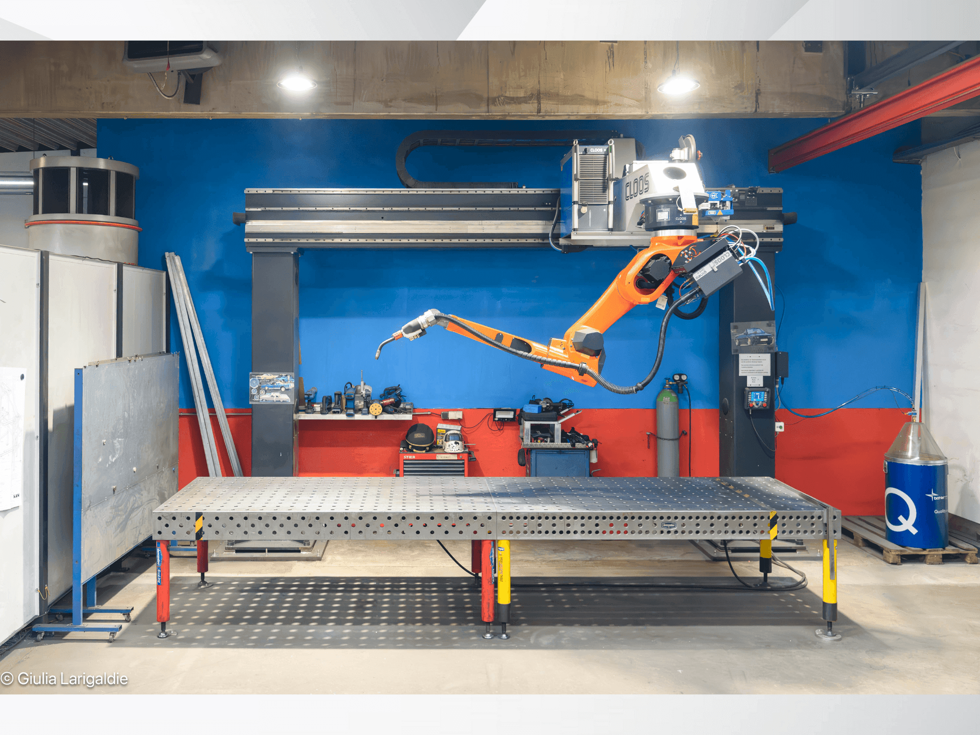 Vista frontal de la máquina CLOOS Instant pro IRPS