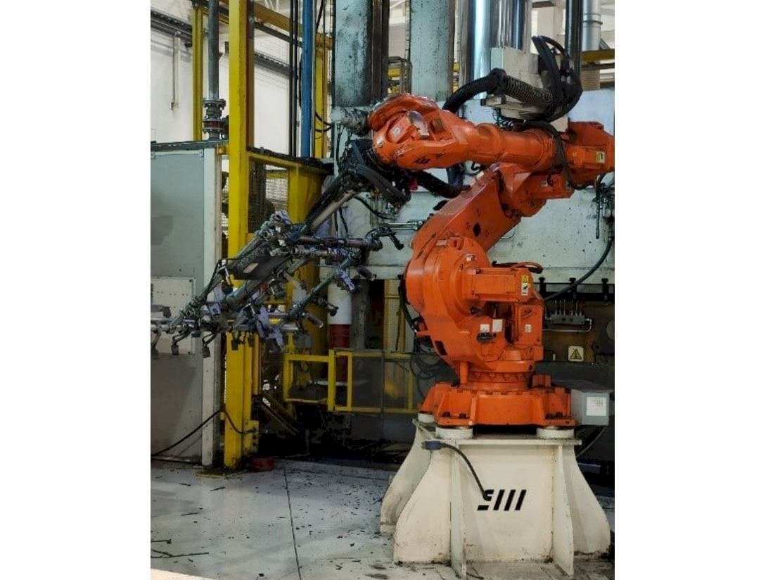 Vista frontal de la máquina ABB IRB 6640-185/2.8
