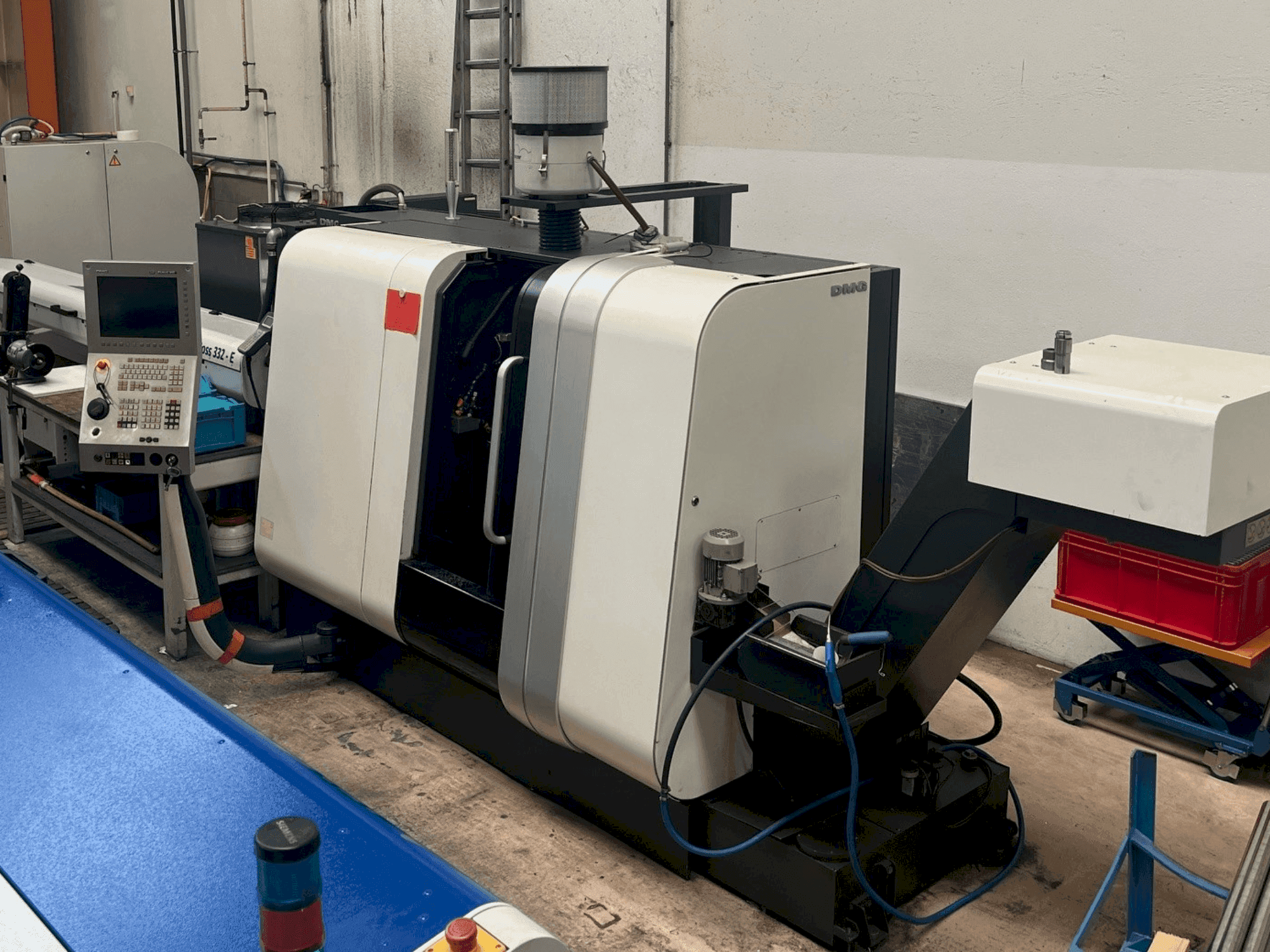 Vista frontal de la máquina Gildemeister Sprint 20-8