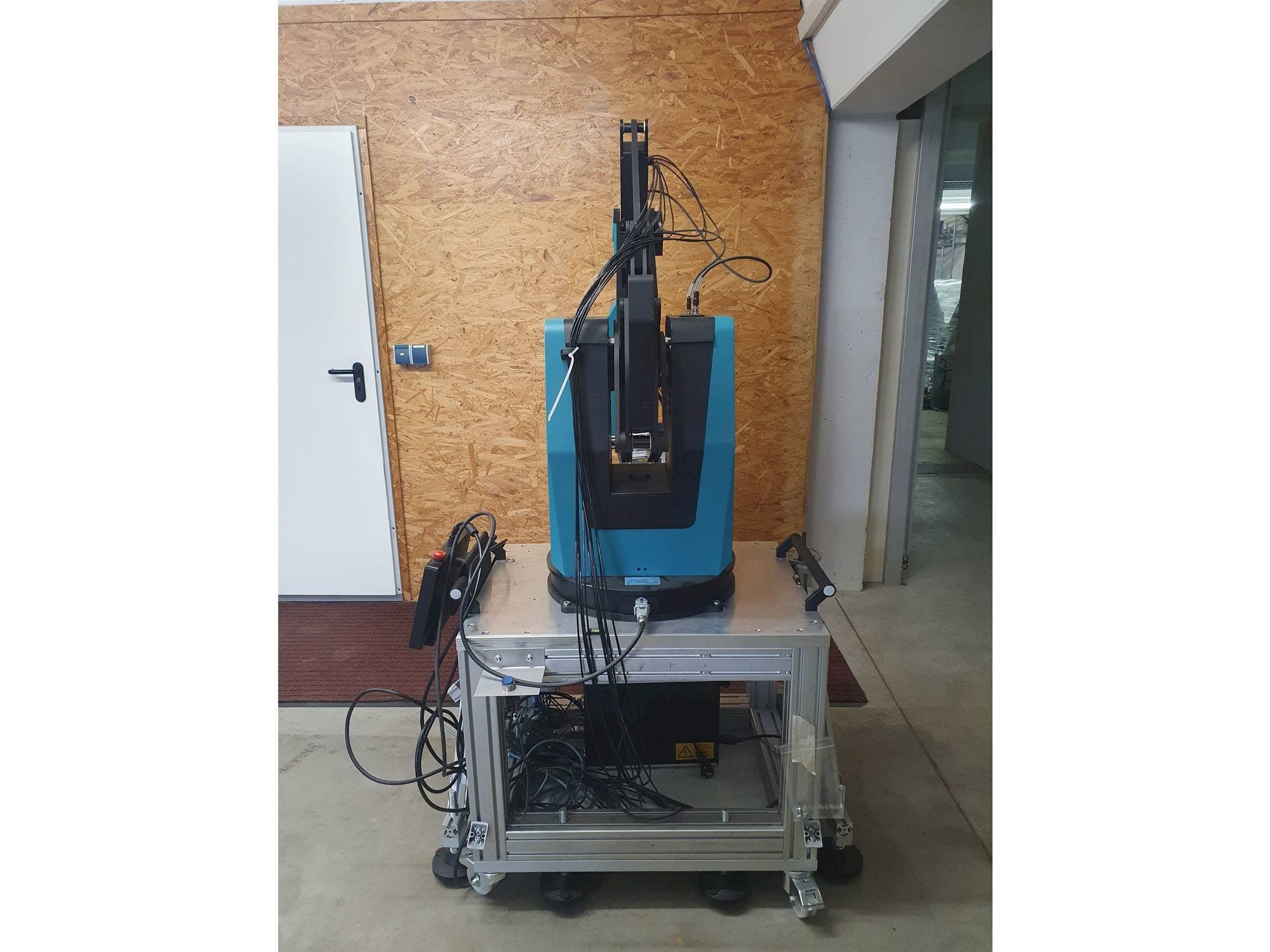 Vista frontal de la máquina Fruitcore HORST 1400