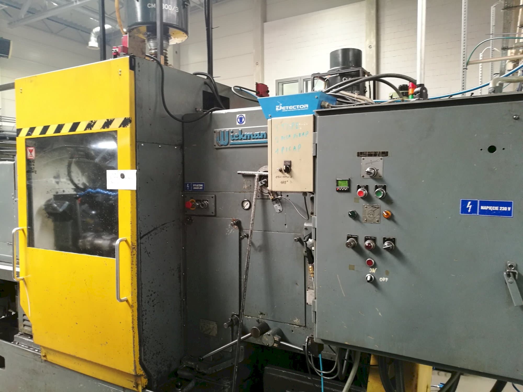 Vista frontal de la máquina Wickman 2 1/4"-6