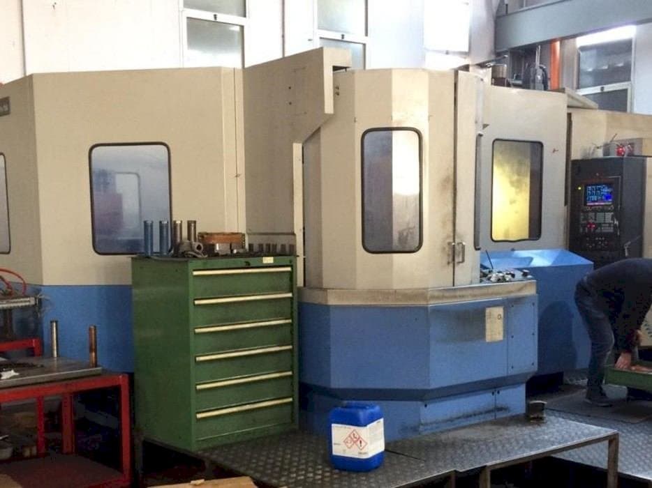 Vista frontal de la máquina Mazak FH 780